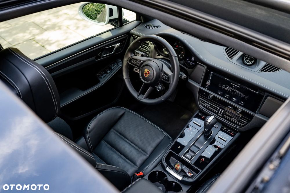 Porsche Macan T - 19