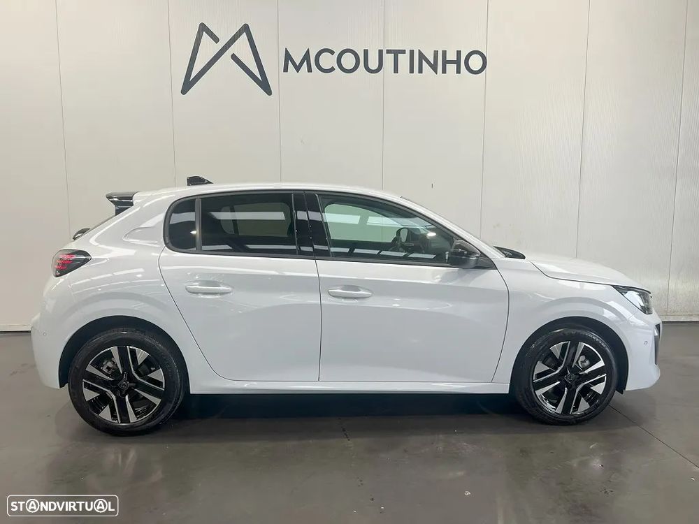 Peugeot 208 1.2 Hybrid Allure e-DCS6 - 8