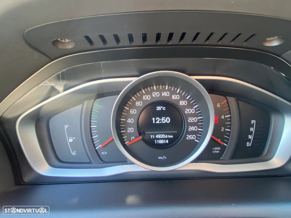 Volvo XC 60 D3 Geartronic Momentum - 11