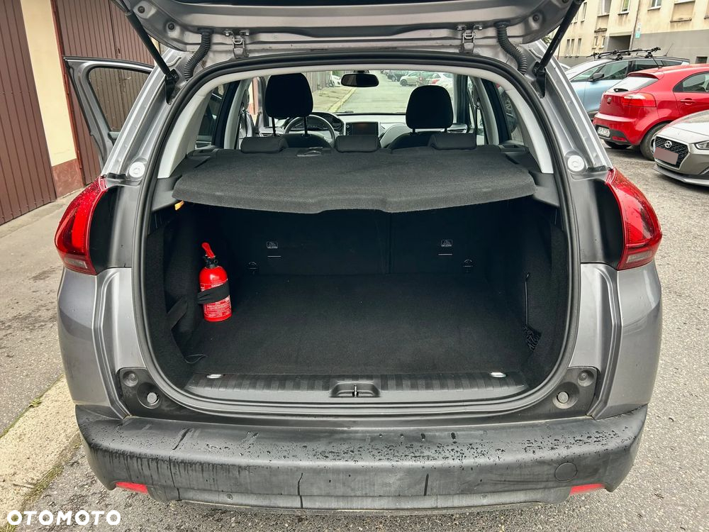 Peugeot 2008 1.2 Pure Tech Style - 8