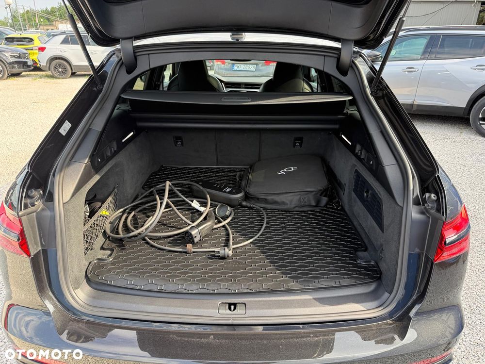 Audi A6 Avant 55 TFSI e quattro S tronic S line - 31