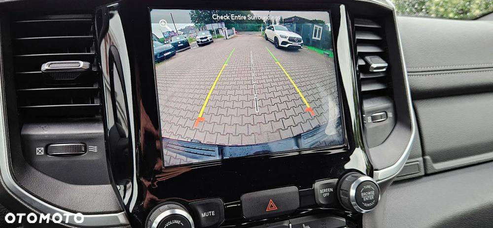 RAM 1500 Crew Cab Laramie - 32