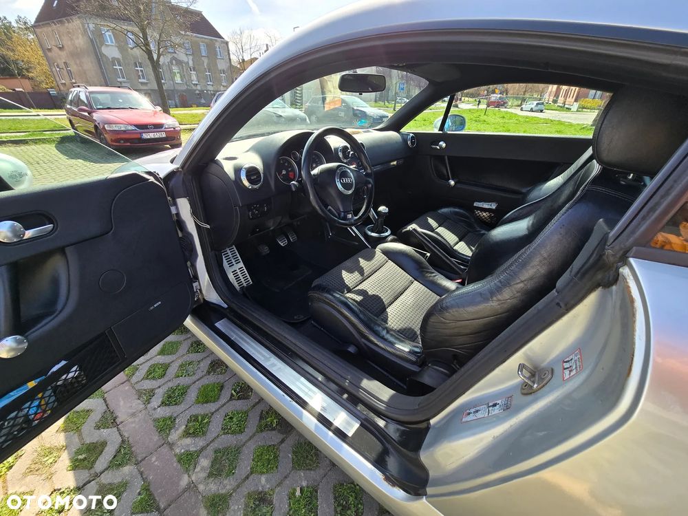 Audi TT Coupé 1.8T Quattro - 2