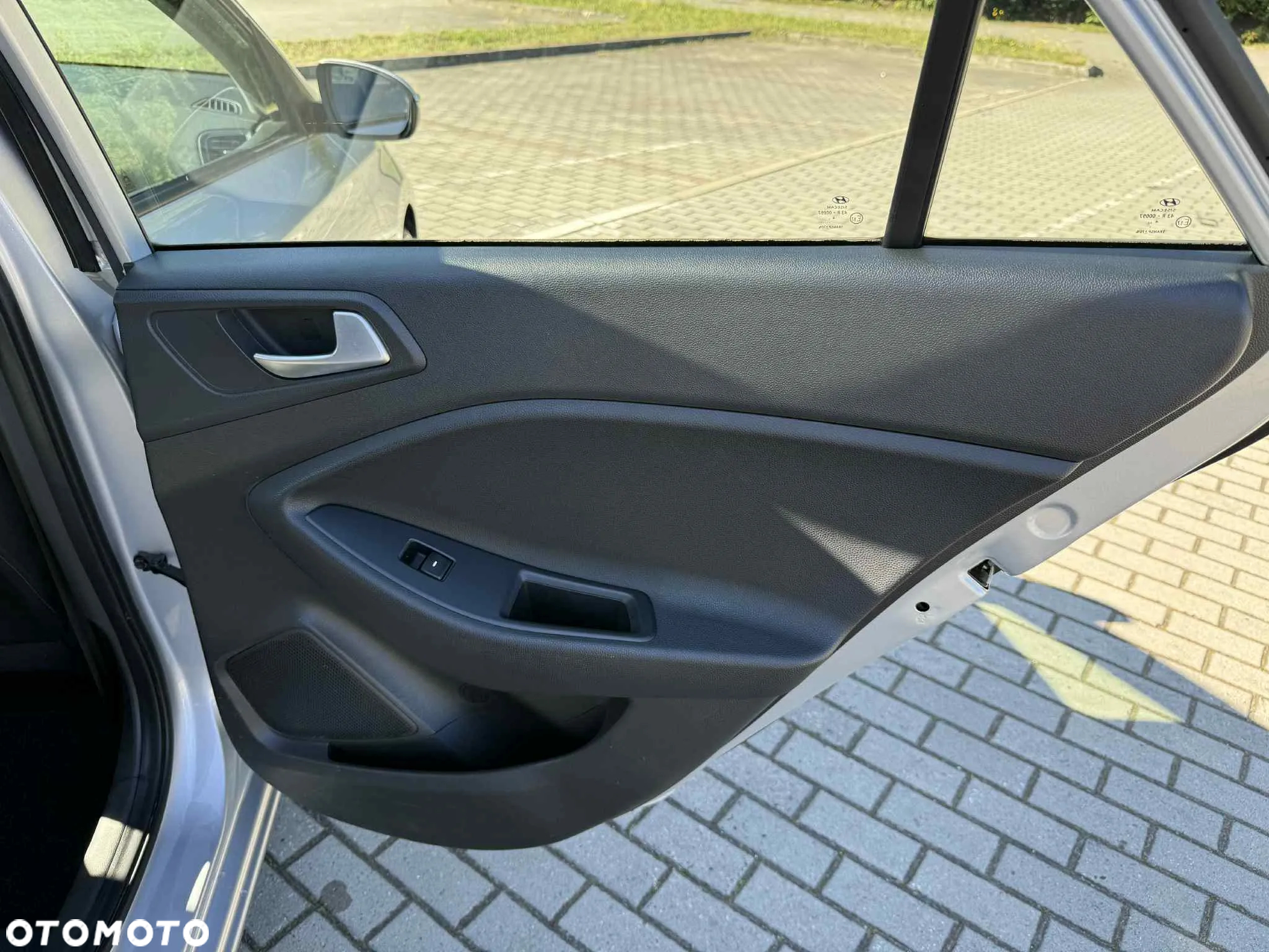 Hyundai i20 blue 1.2 YES Gold - 19