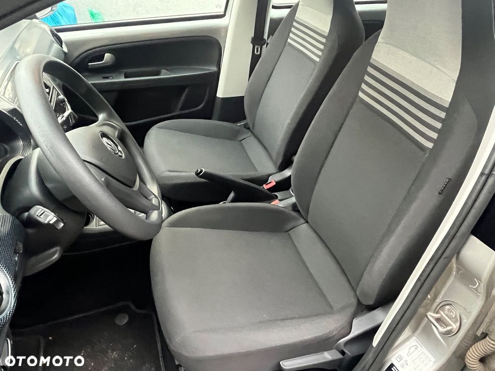 Volkswagen up! 1.0 move - 7