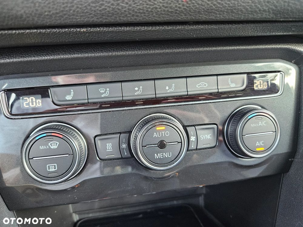 Volkswagen Tiguan 2.0 TDI SCR R-Line - 28