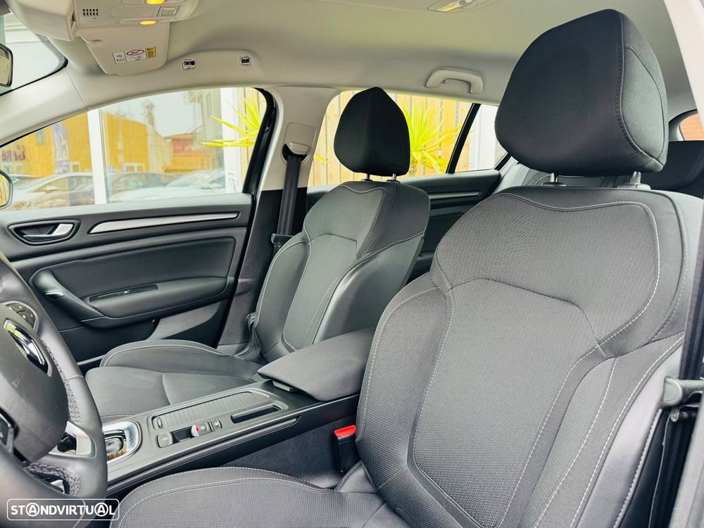 Renault Mégane Sport Tourer 1.6 E-Tech Plug-In Zen - 4