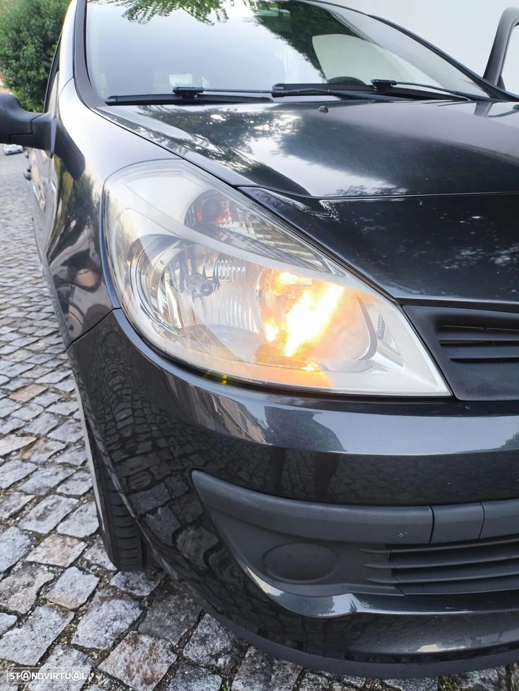 Renault Clio 1.5 dCi Confort - 3