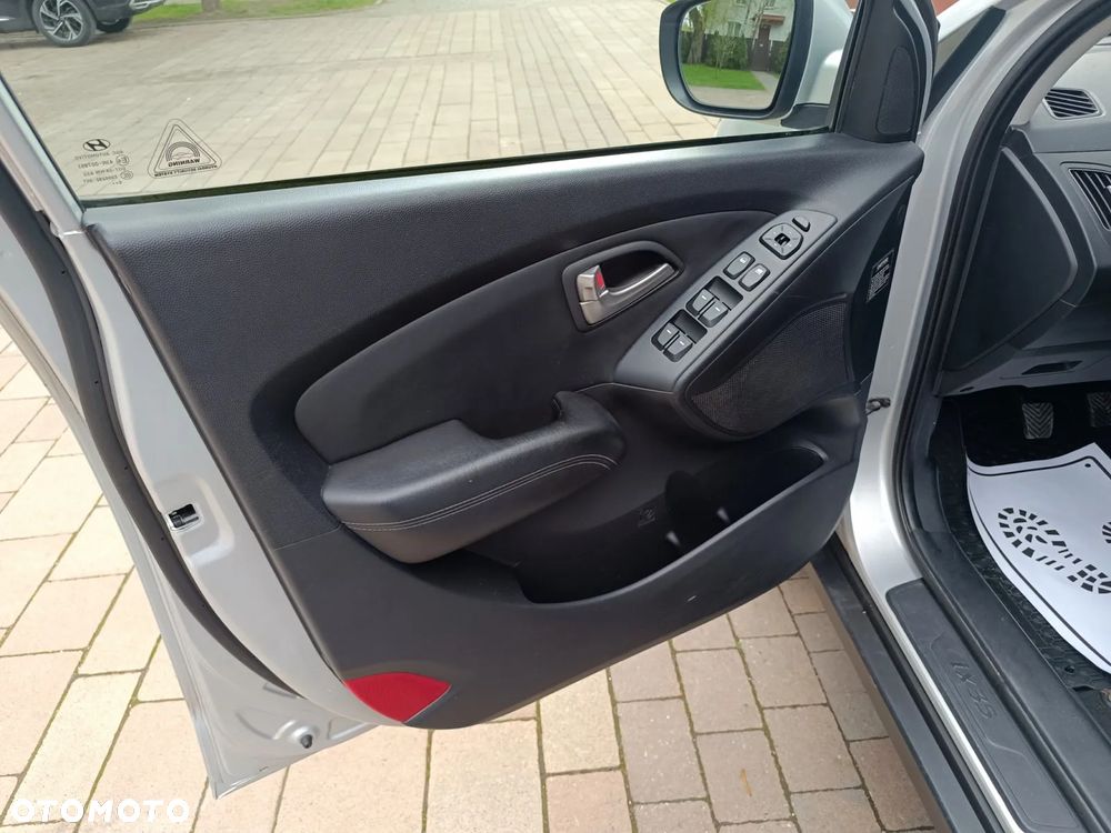 Hyundai ix35 1.7 CRDi 2WD blue Comfort - 25