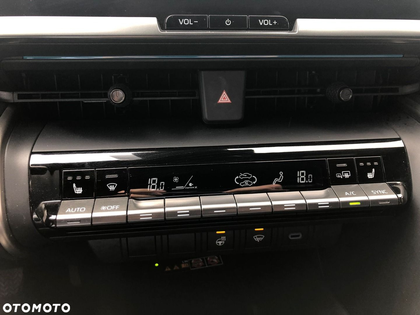 Toyota C-HR - 26