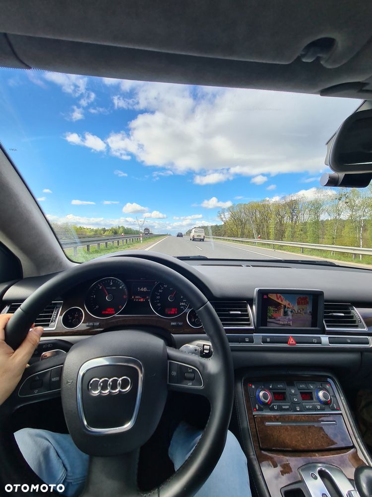 Audi A8 4.2 TDI Quattro - 12