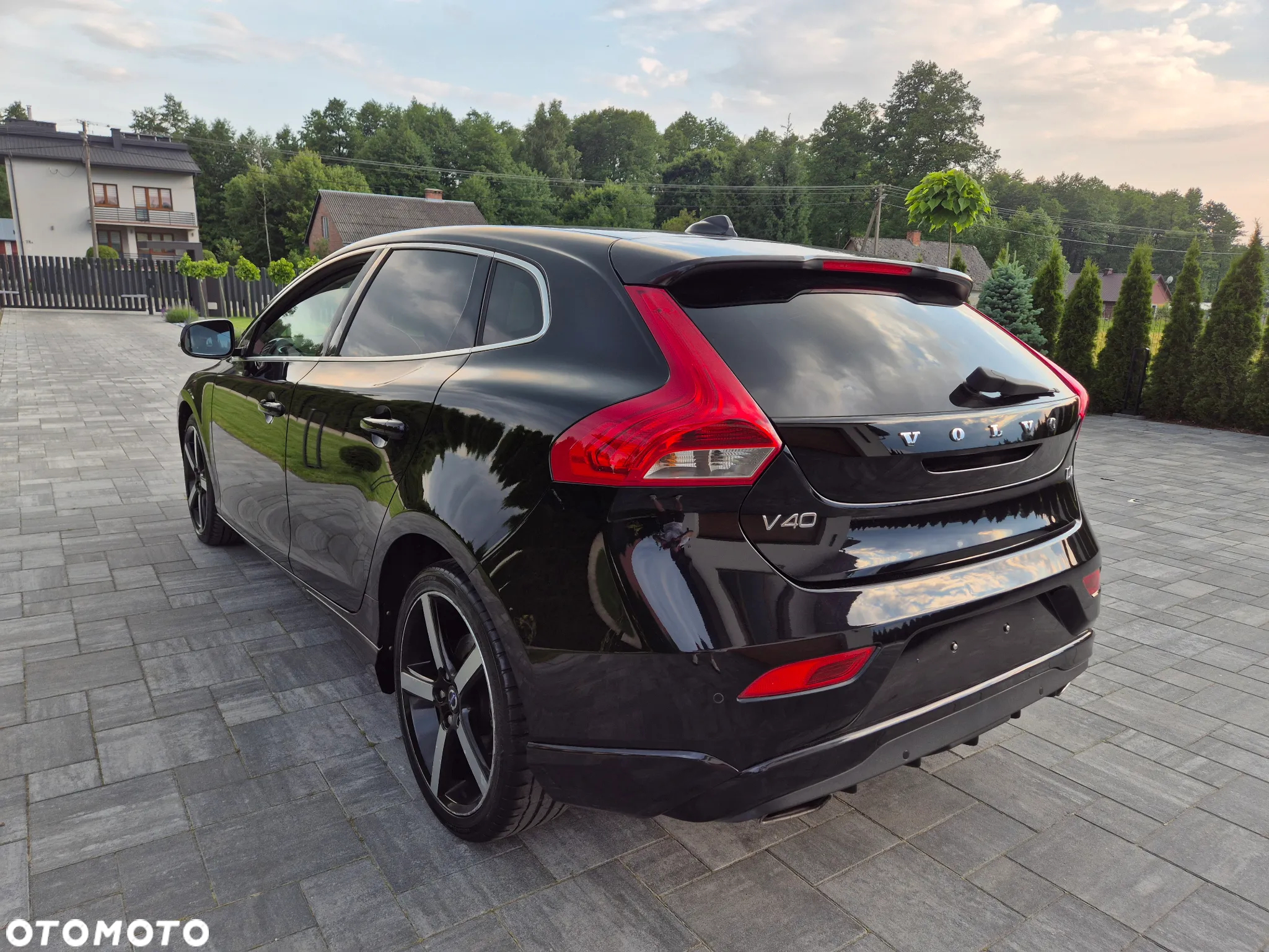 Volvo V40 D4 Drive-E Momentum - 13