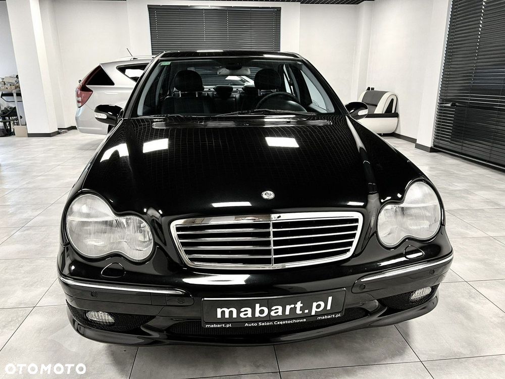 Mercedes-Benz Klasa C 32 AMG - 8