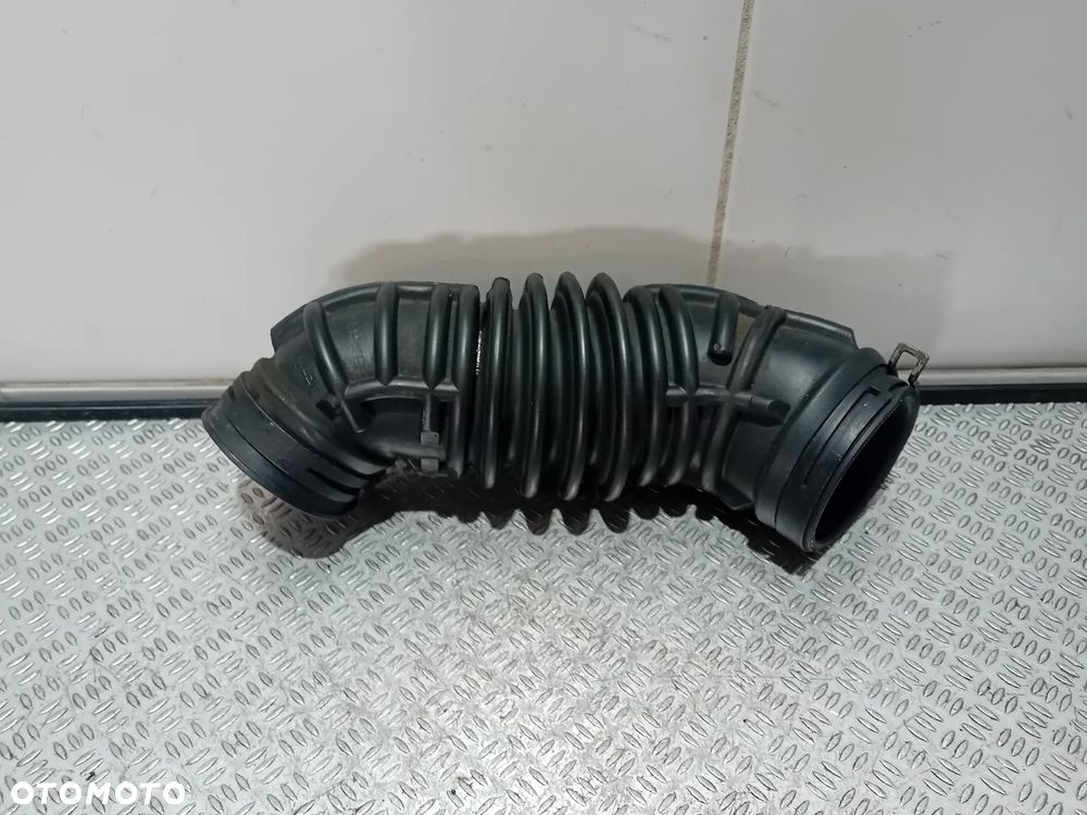 rura dolotowa Audi A4 B7 2.0 TFSI 8E0133356D - 2