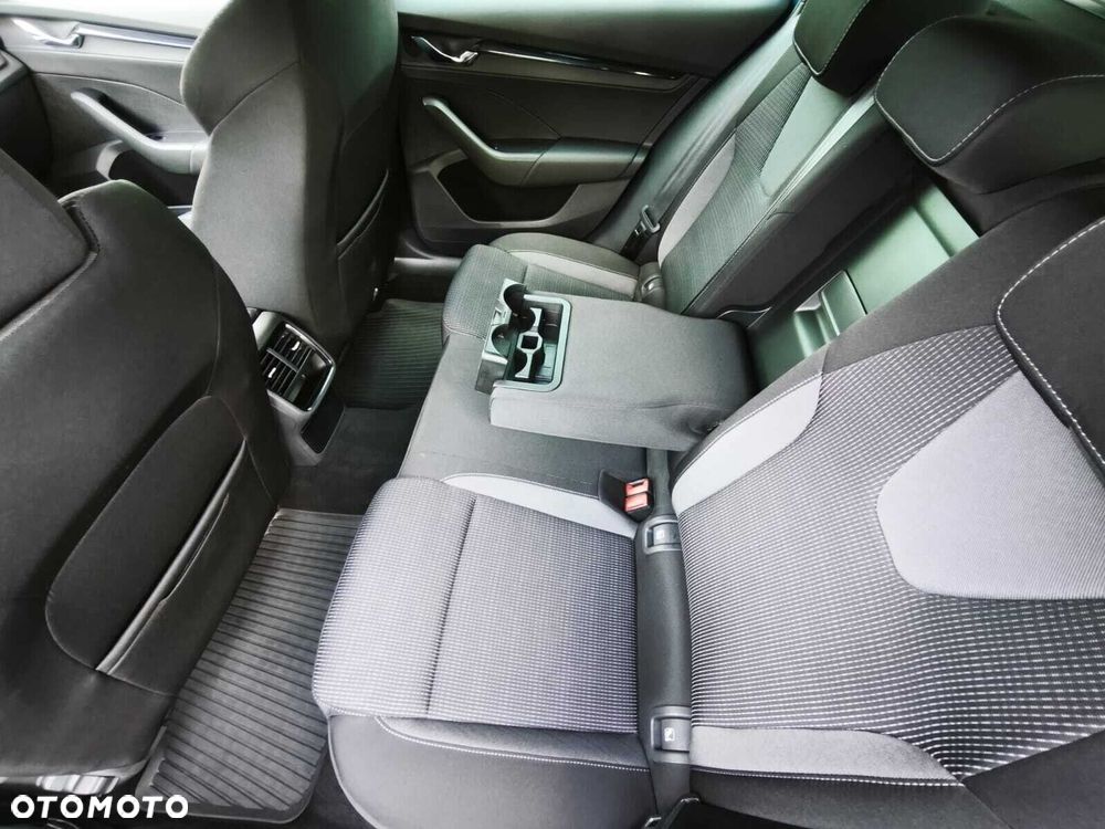 Skoda Octavia 1.5 TSI ACT Ambition - 20