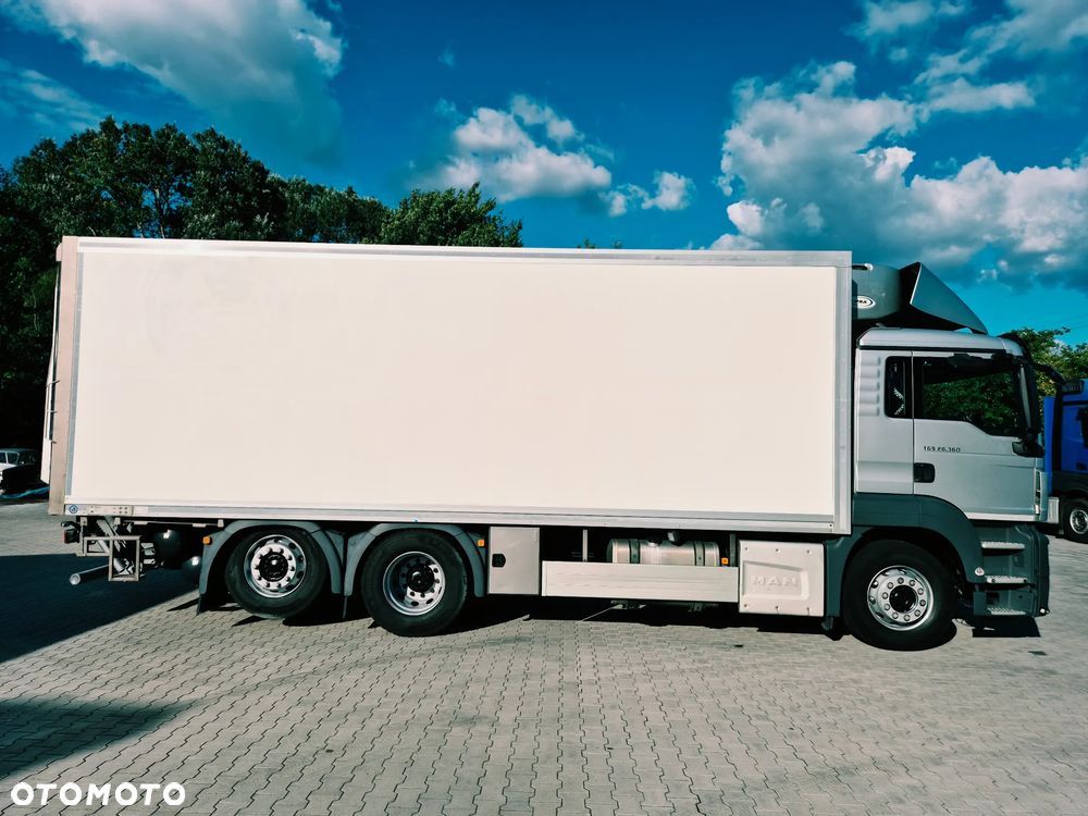 MAN TGS 26.360 6X2 CARRIER chłodnia 7m - 7