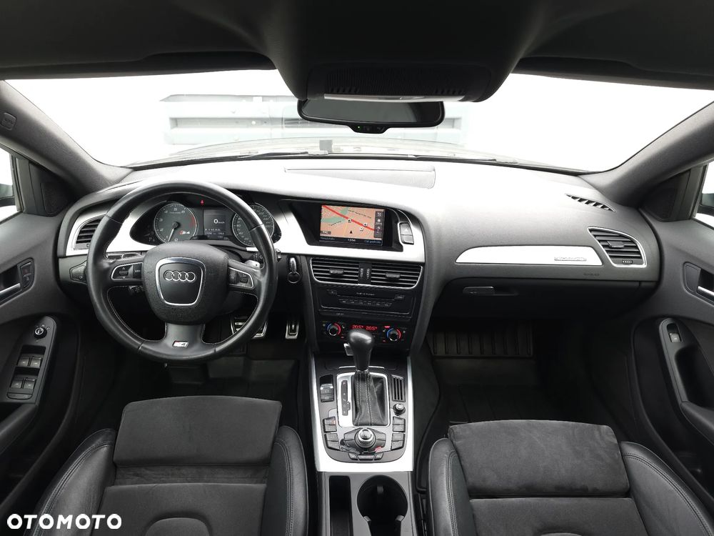 Audi S4 Avant S tronic - 9