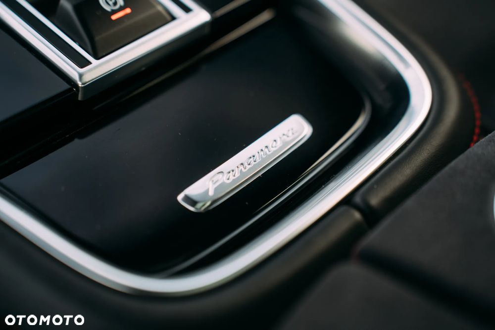 Porsche Panamera - 31