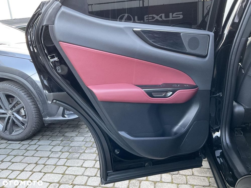 Lexus NX 350h Prestige AWD - 25