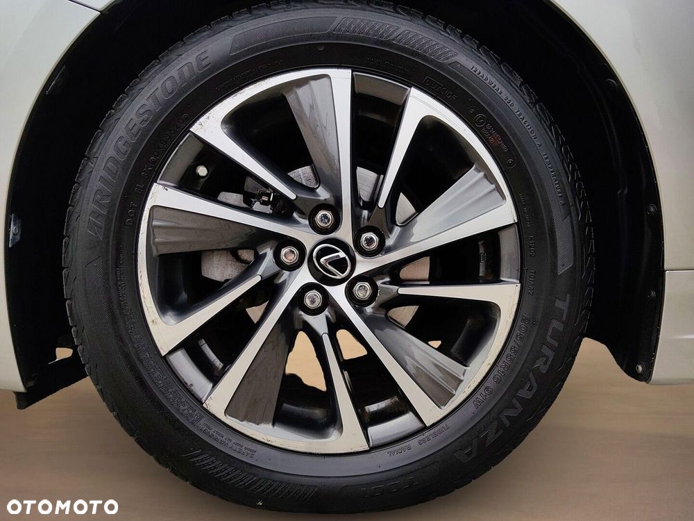 Lexus CT 200h Elegance EU6 - 32