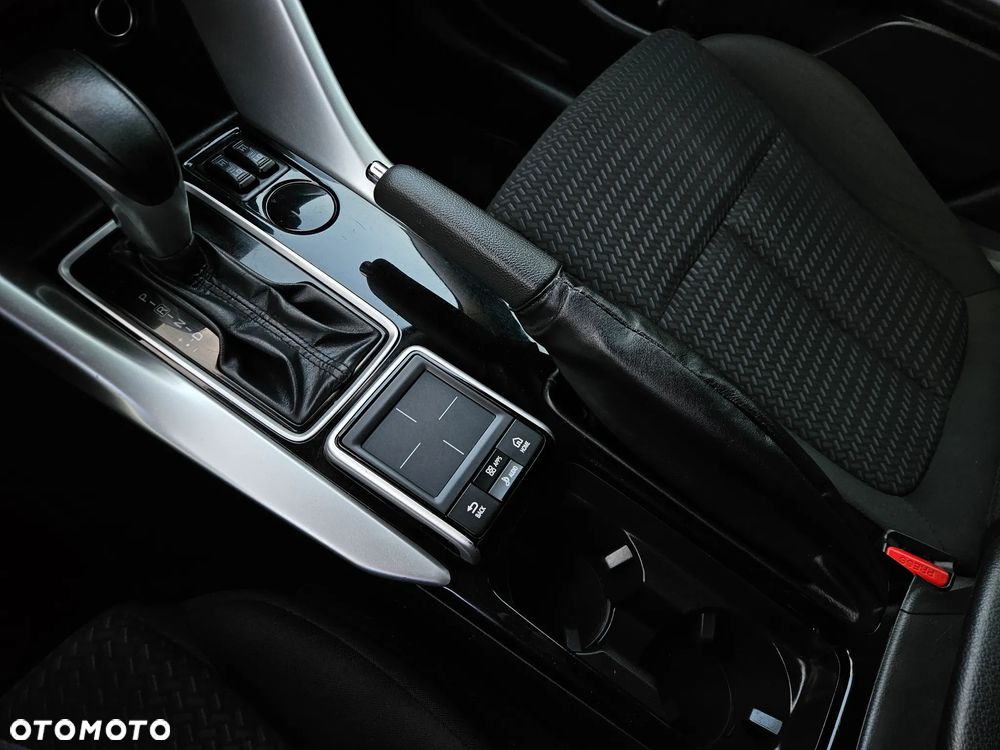 Mitsubishi Eclipse Cross 1.5 T-MIVEC (ClearTec) CVT 2WD Active - 31