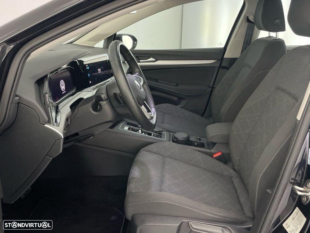 Volkswagen Golf 1.0 eTSI Life DSG — fotografia 11