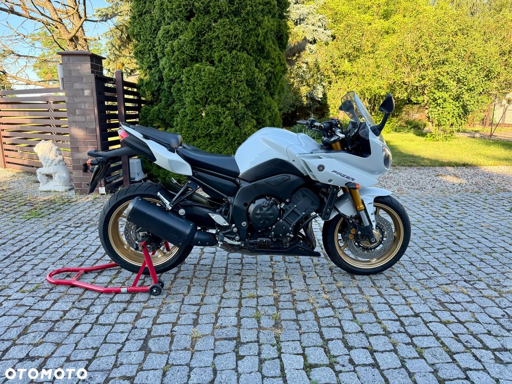 Yamaha FZ8 - 12