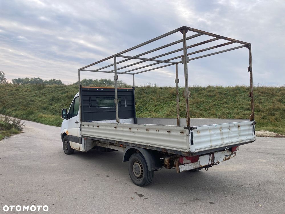 Mercedes-Benz Sprinter - 4