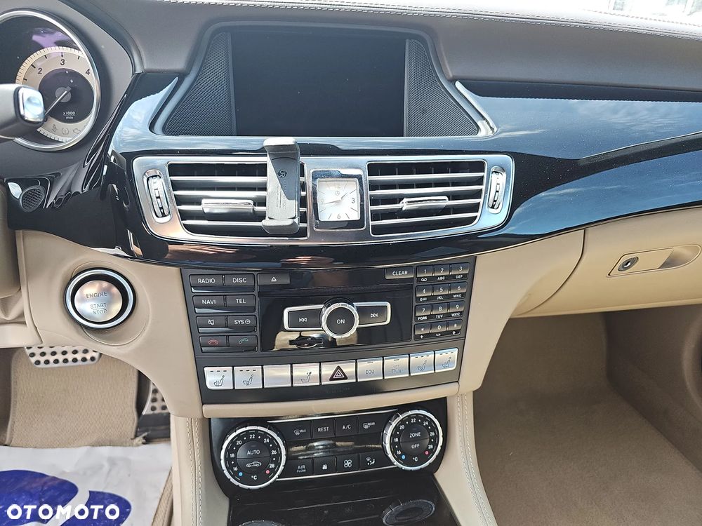 Mercedes-Benz CLS - 15