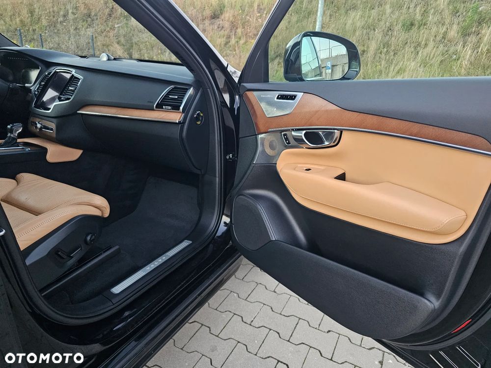 Volvo XC 90 D5 AWD Geartronic Inscription - 14