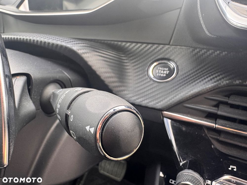 Peugeot 208 PureTech 100 EAT8 Allure Pack - 36