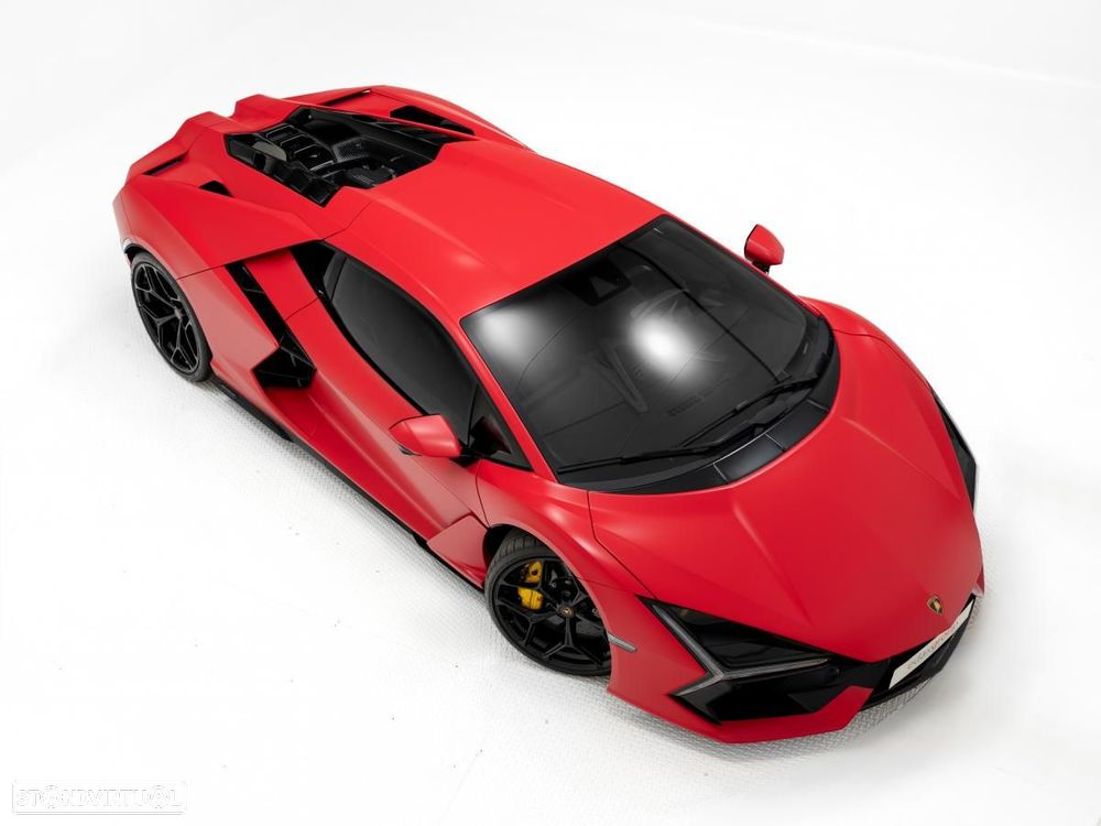 Lamborghini Revuelto - 10