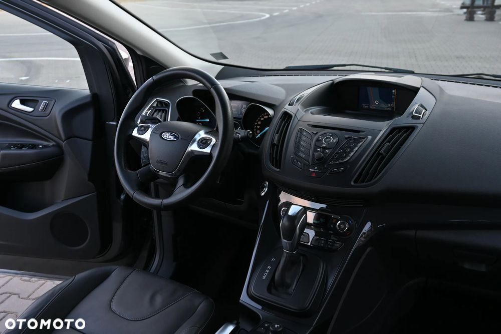 Ford Kuga 2.0 TDCi 4x4 Titanium - 23