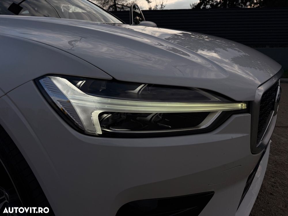 Volvo XC 60 D4 AWD Geartronic RDesign - 11