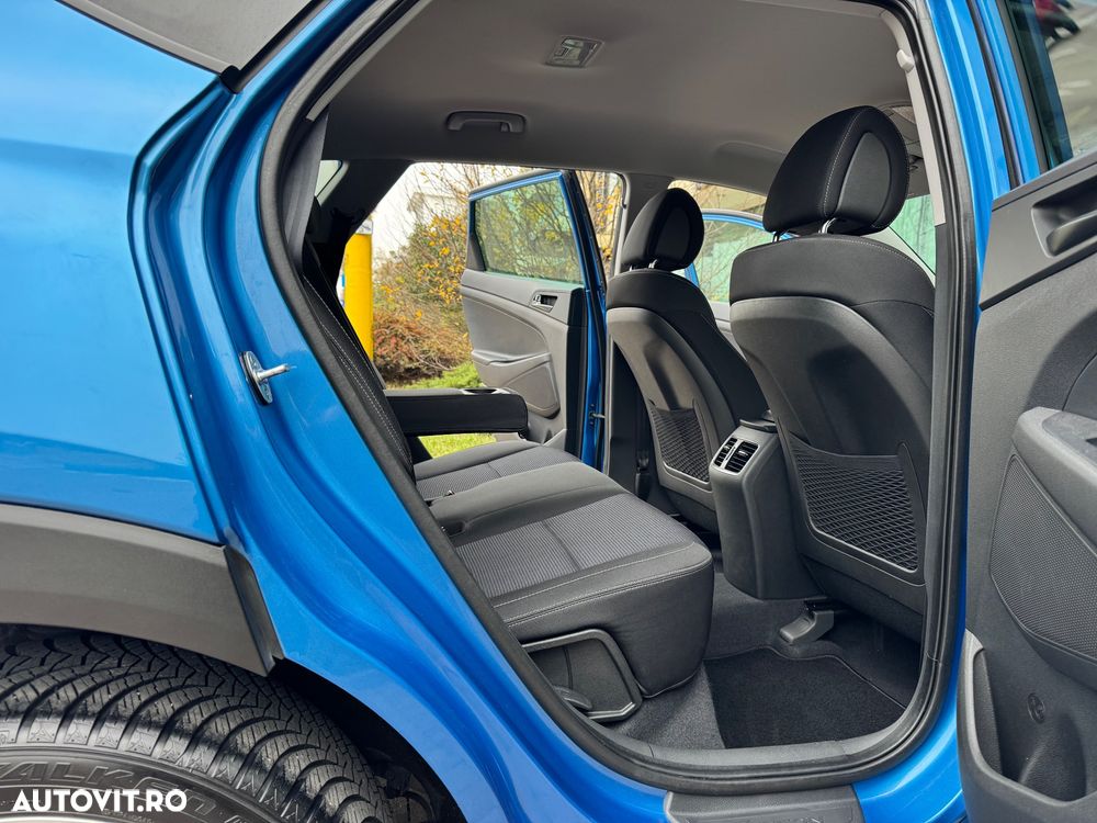 Hyundai Tucson blue 1.7 CRDi 2WD DCT Premium - 9