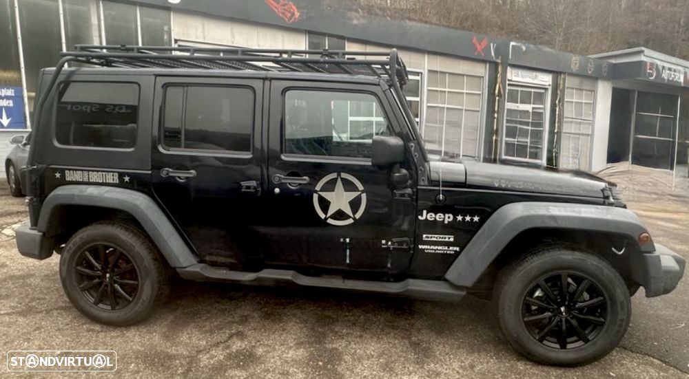 Jeep Wrangler Unlimited Hard-Top 2.8 CRD DPF Sport - 3