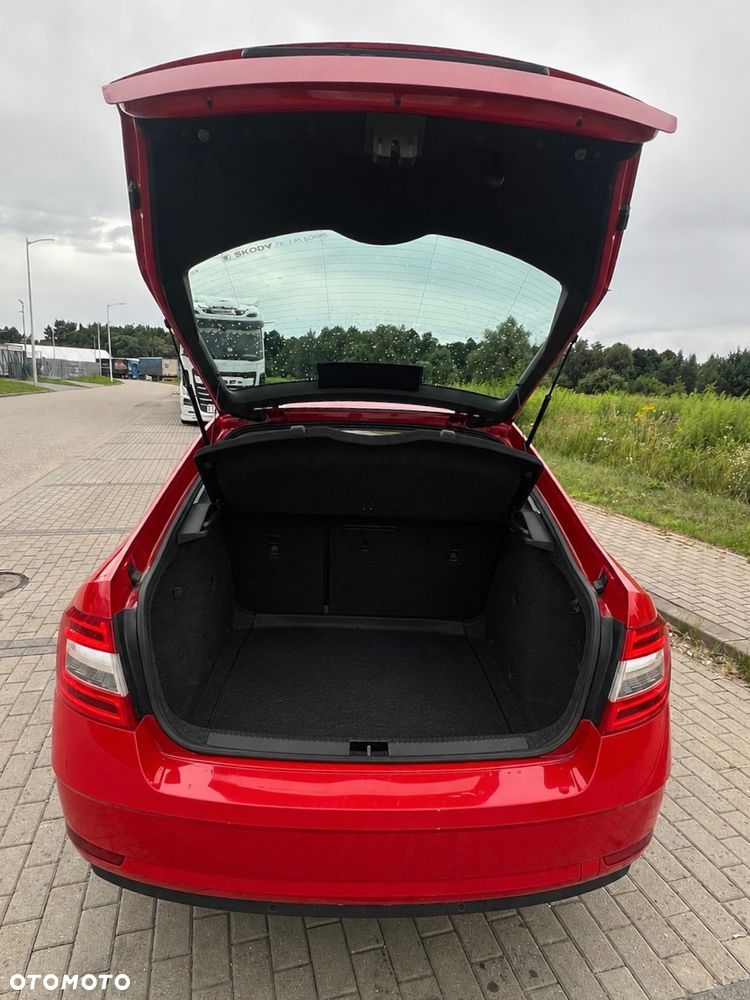 Skoda Octavia 1.6 TDI Ambition - 19