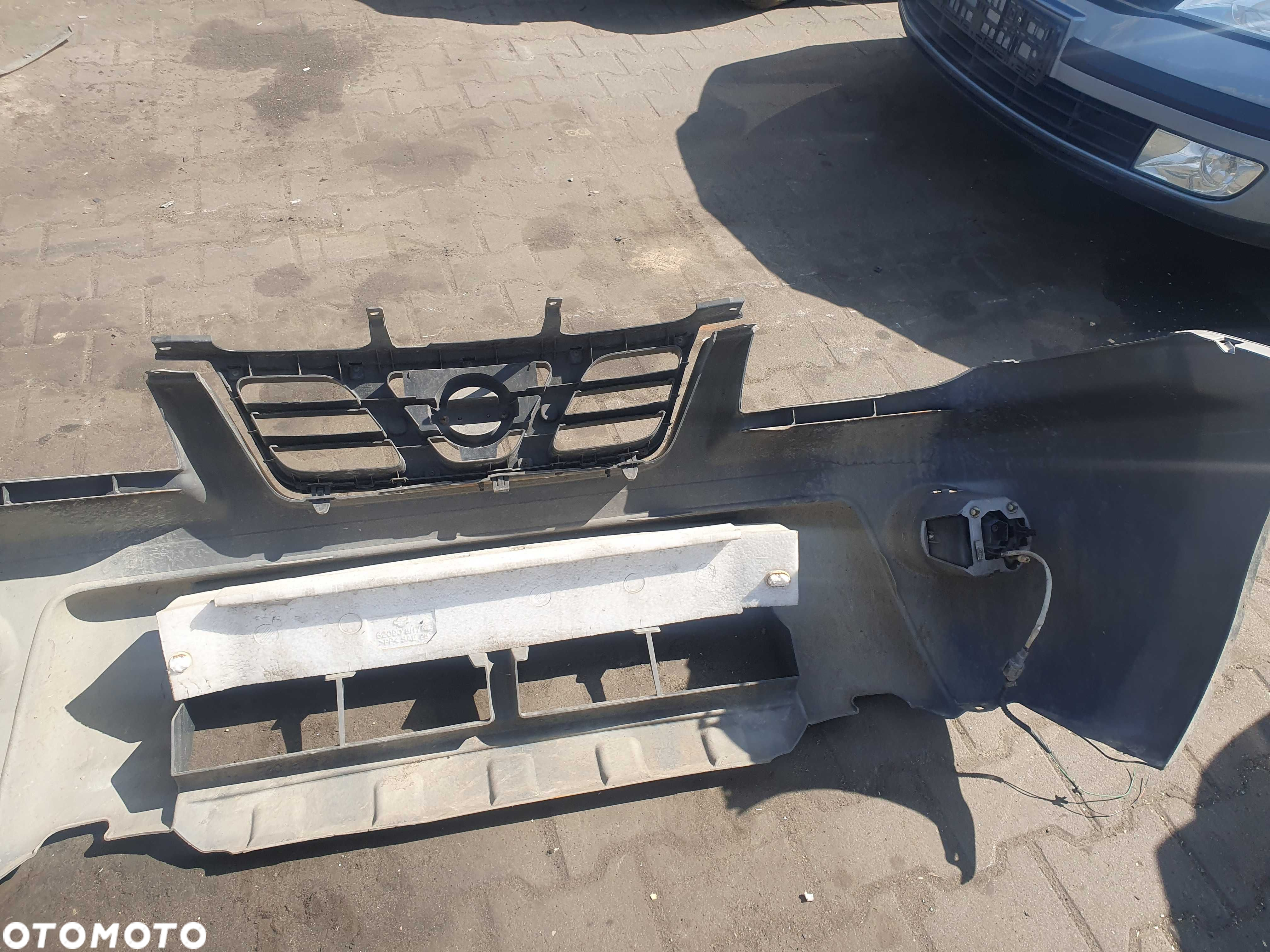 Przedni zderzak Nissan X trail KX4 / T30 / - 4