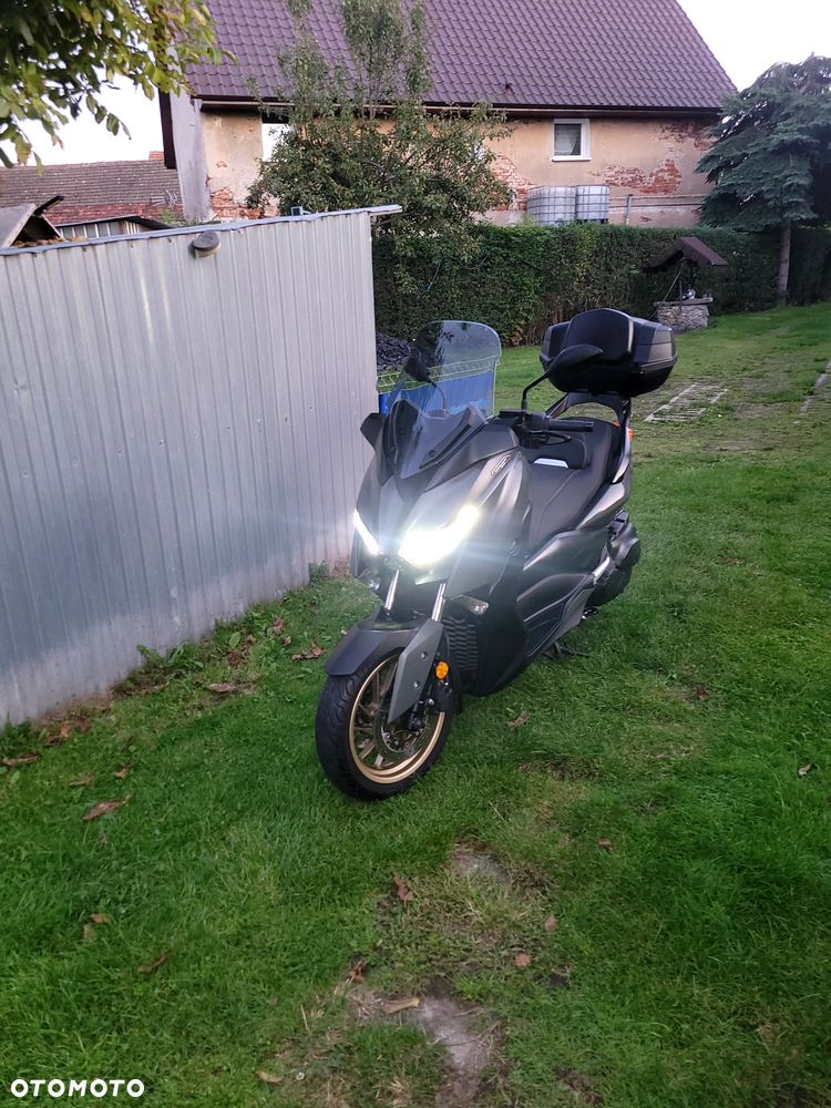 Yamaha X-max - 15