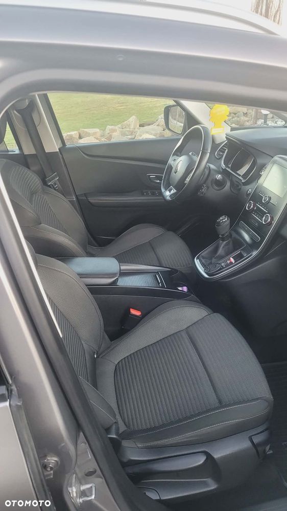 Renault Scenic 1.6 dCi Intens - 14