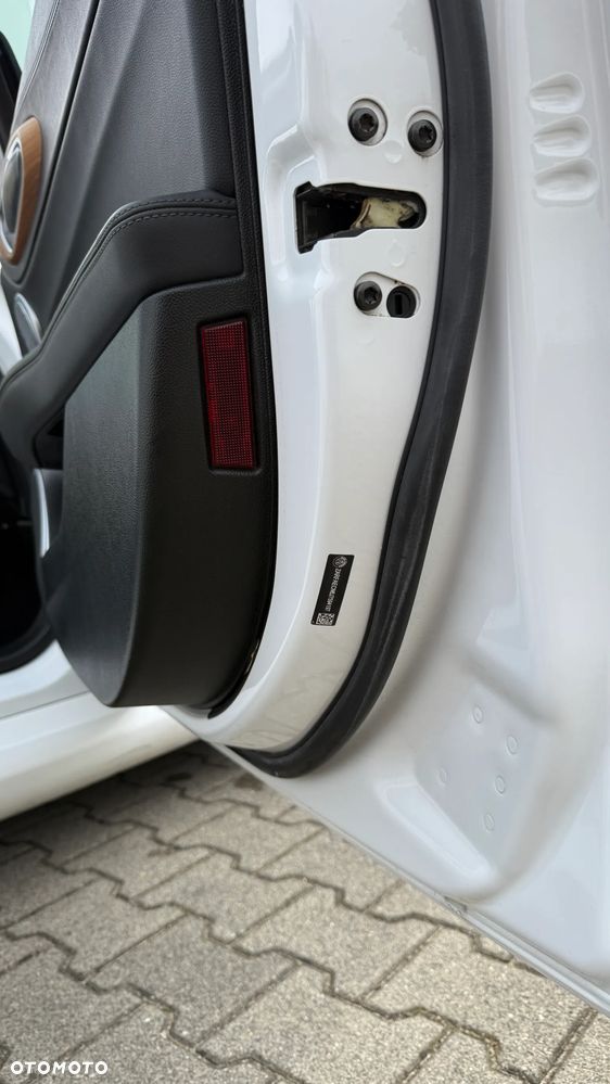 Alfa Romeo Giulia 2.0 Turbo 16V AT8 Veloce - 11