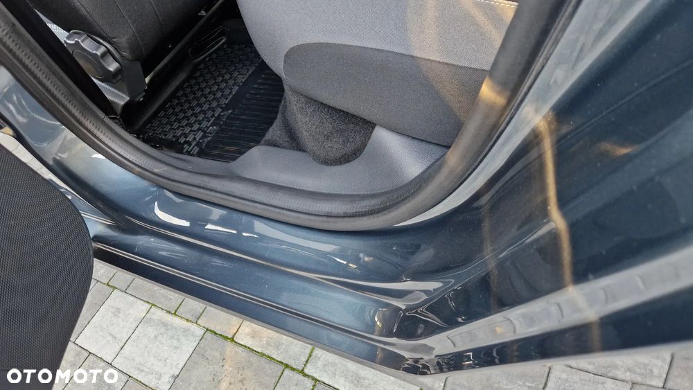 Skoda Fabia 1.2 TSI Ambition - 32