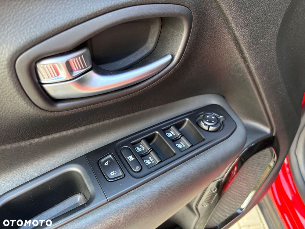 Jeep Renegade - 30