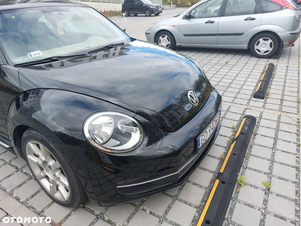 Volkswagen New Beetle - 2