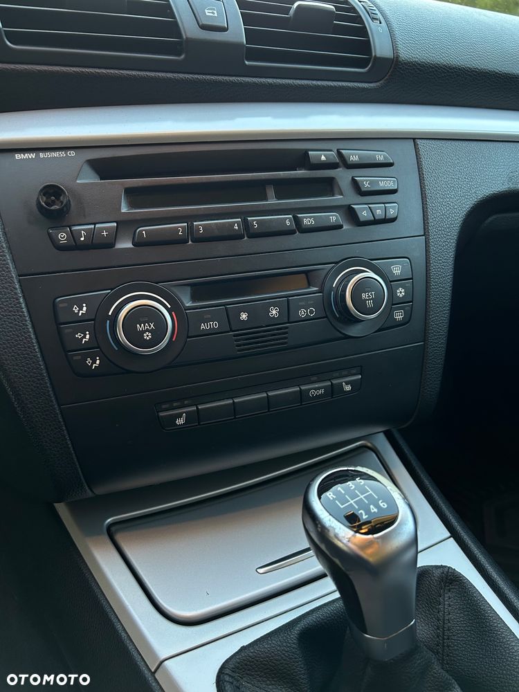 BMW Seria 1 118i - 9