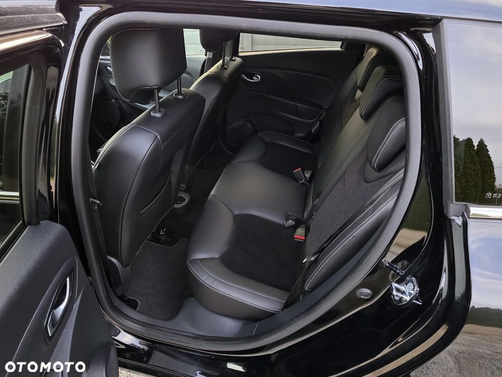 Renault Clio - 19
