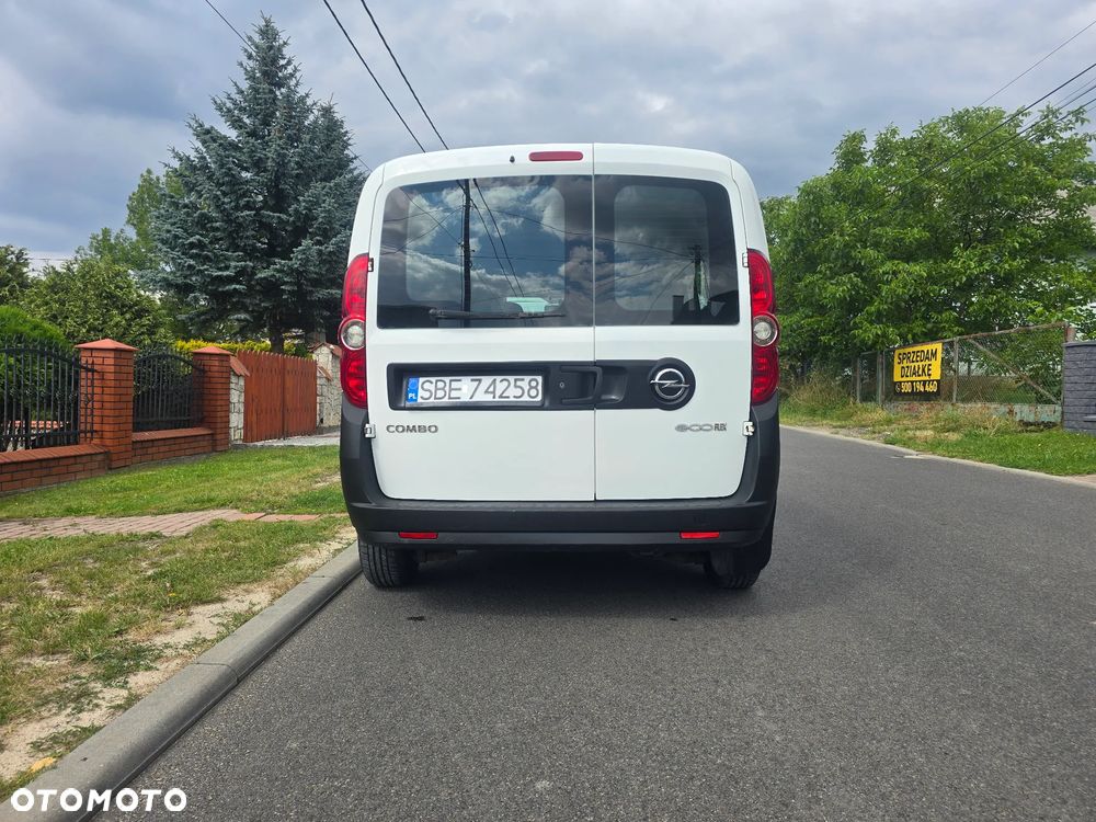 Opel Combo - 22