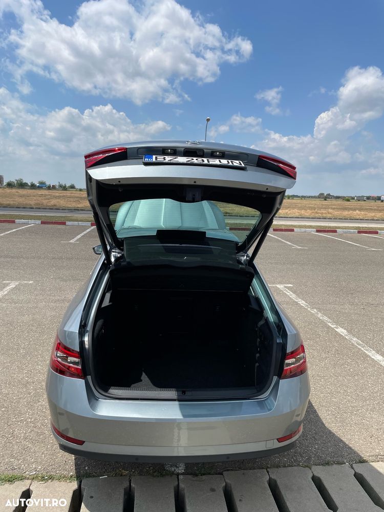Skoda Superb 1.8 TSI DSG Style - 10