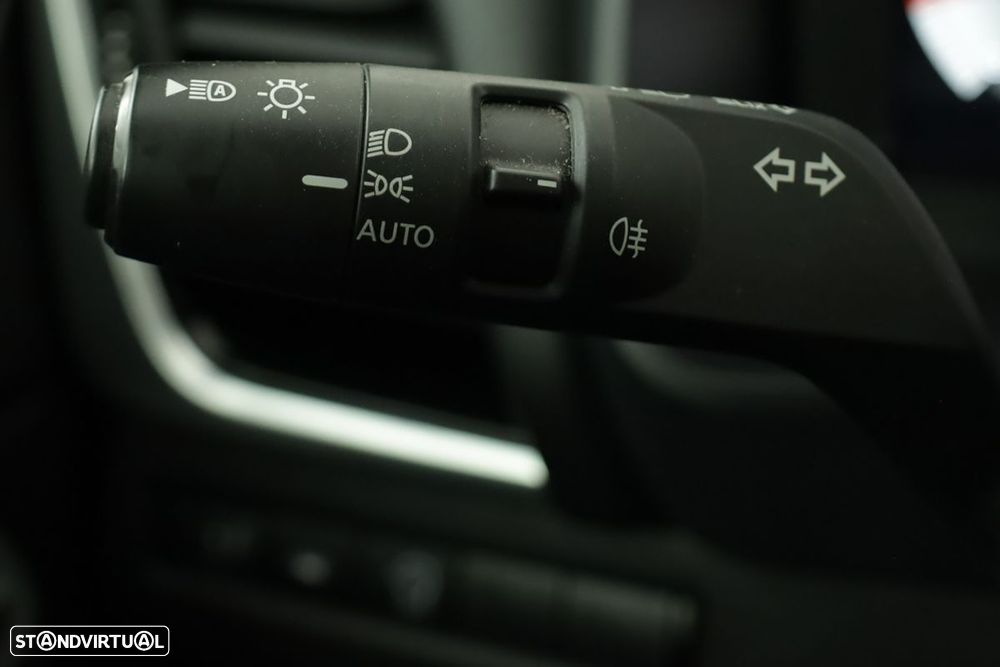 Nissan Qashqai 1.3 DIG-T N-Connecta LED Xtronic - 17