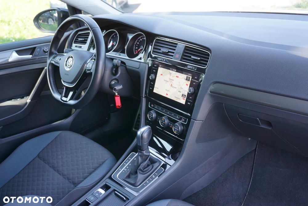 Volkswagen Golf 1.5 TSI ACT OPF DSG IQ.DRIVE - 18